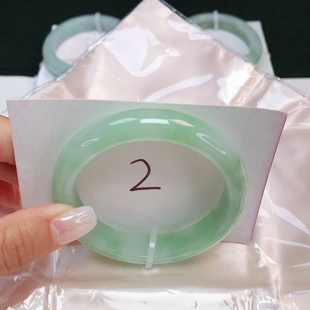 翡翠未镶嵌手镯 正圈54