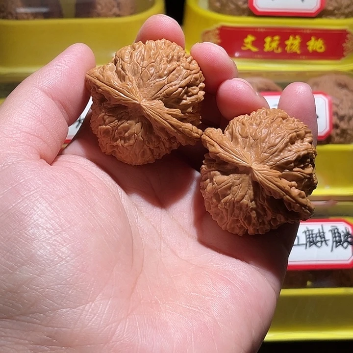 文玩核桃把件4.3白狮子