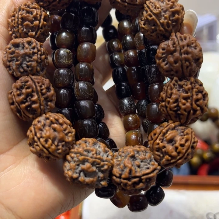 大果紫檀（缅甸花梨）10/10射白脖挂