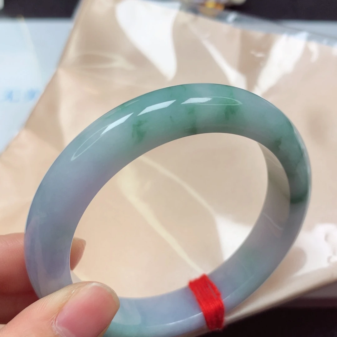 翡翠未镶嵌手镯冰胶老坑种春带彩飘花5657