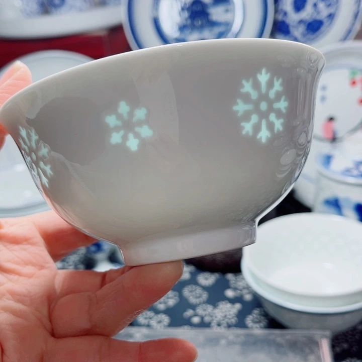 青花玲珑5寸饭碗雪花雕刻