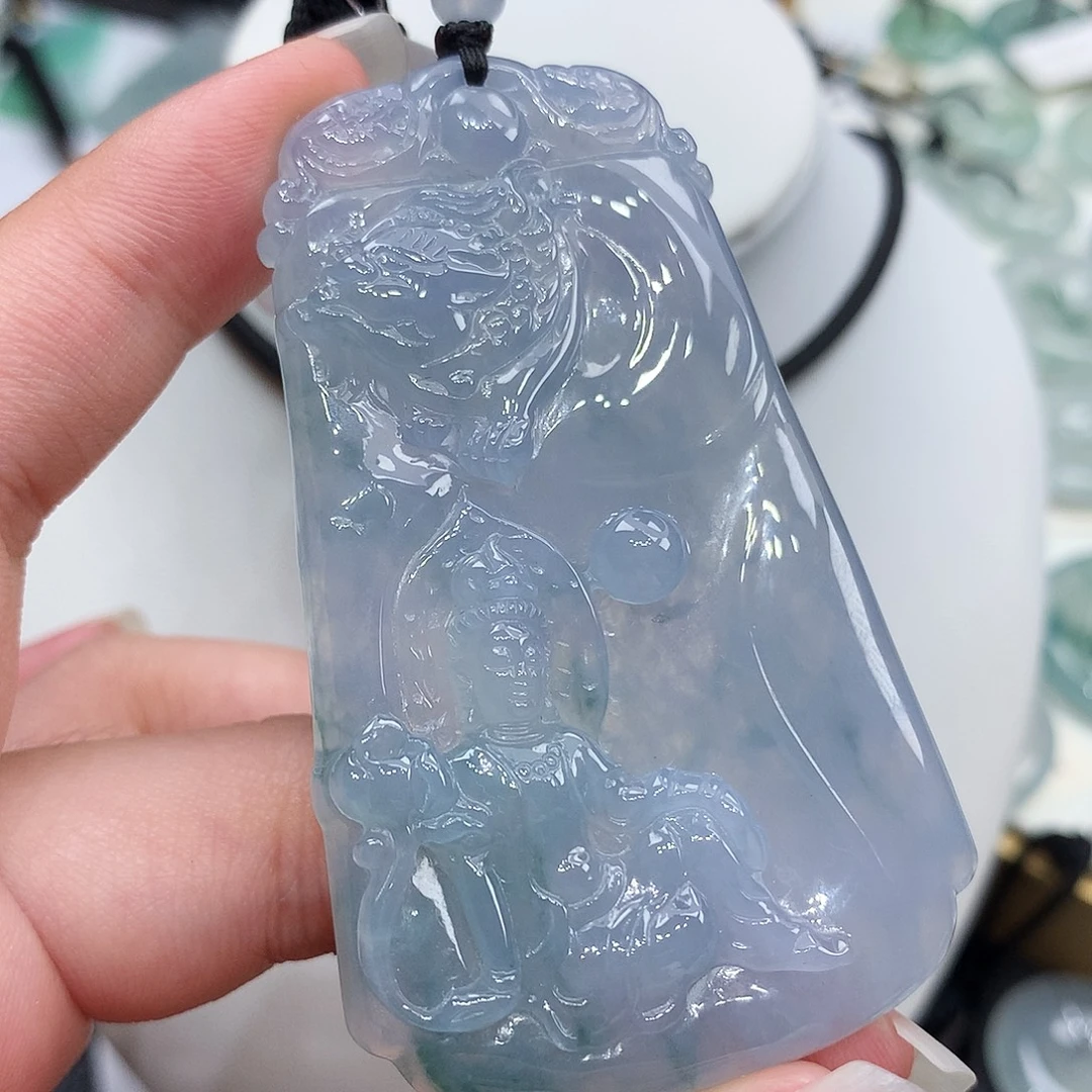 翡翠未镶嵌胸饰翡翠42，67.5/43.1/6.2