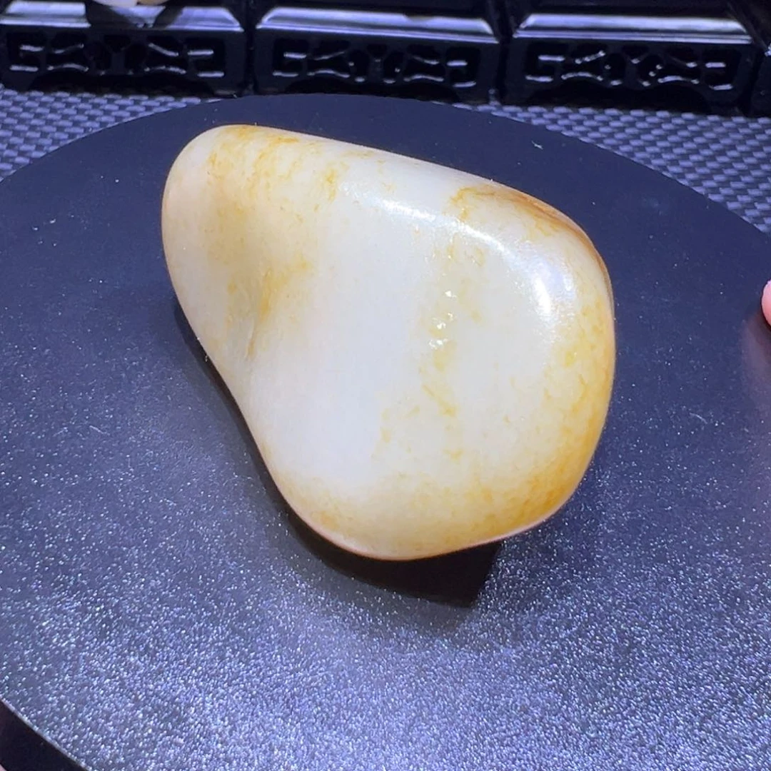 和田玉（子料）未镶嵌颈饰107克-82
