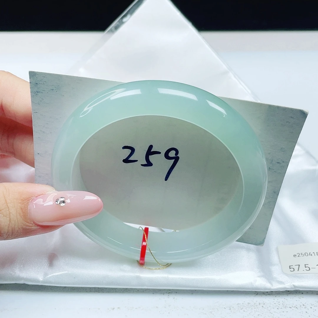 翡翠未镶嵌手镯 正圈57+