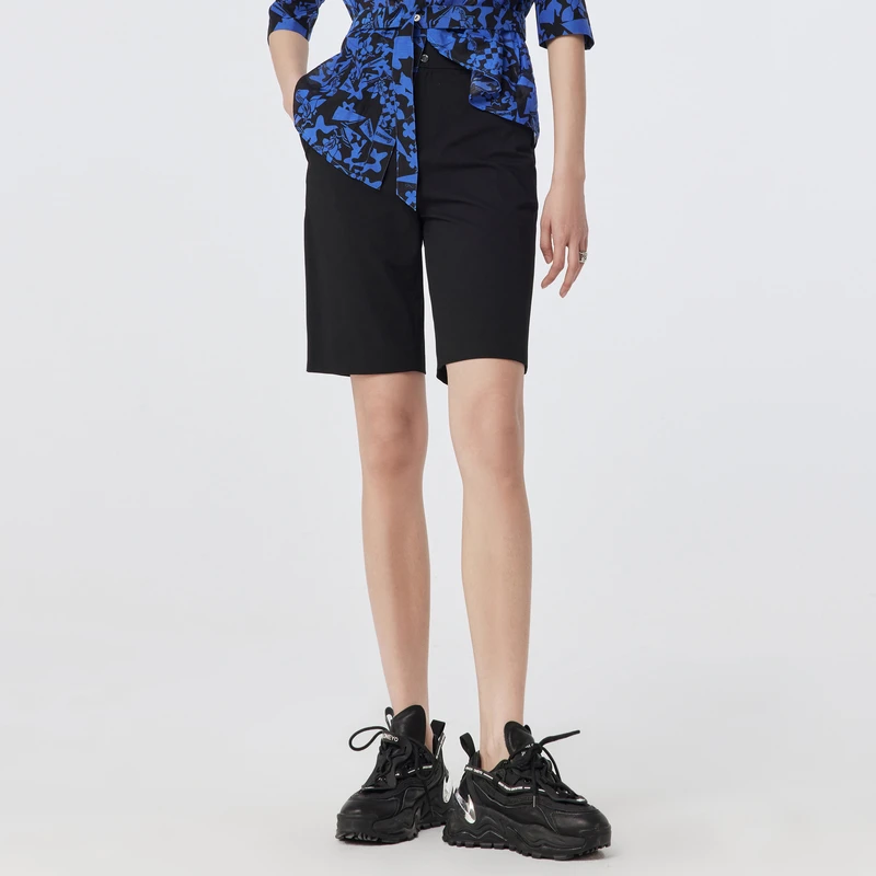 H.GENTEEL荷高23新款夏装女字母橡筋腰头直筒中裤短裤GCD26400746