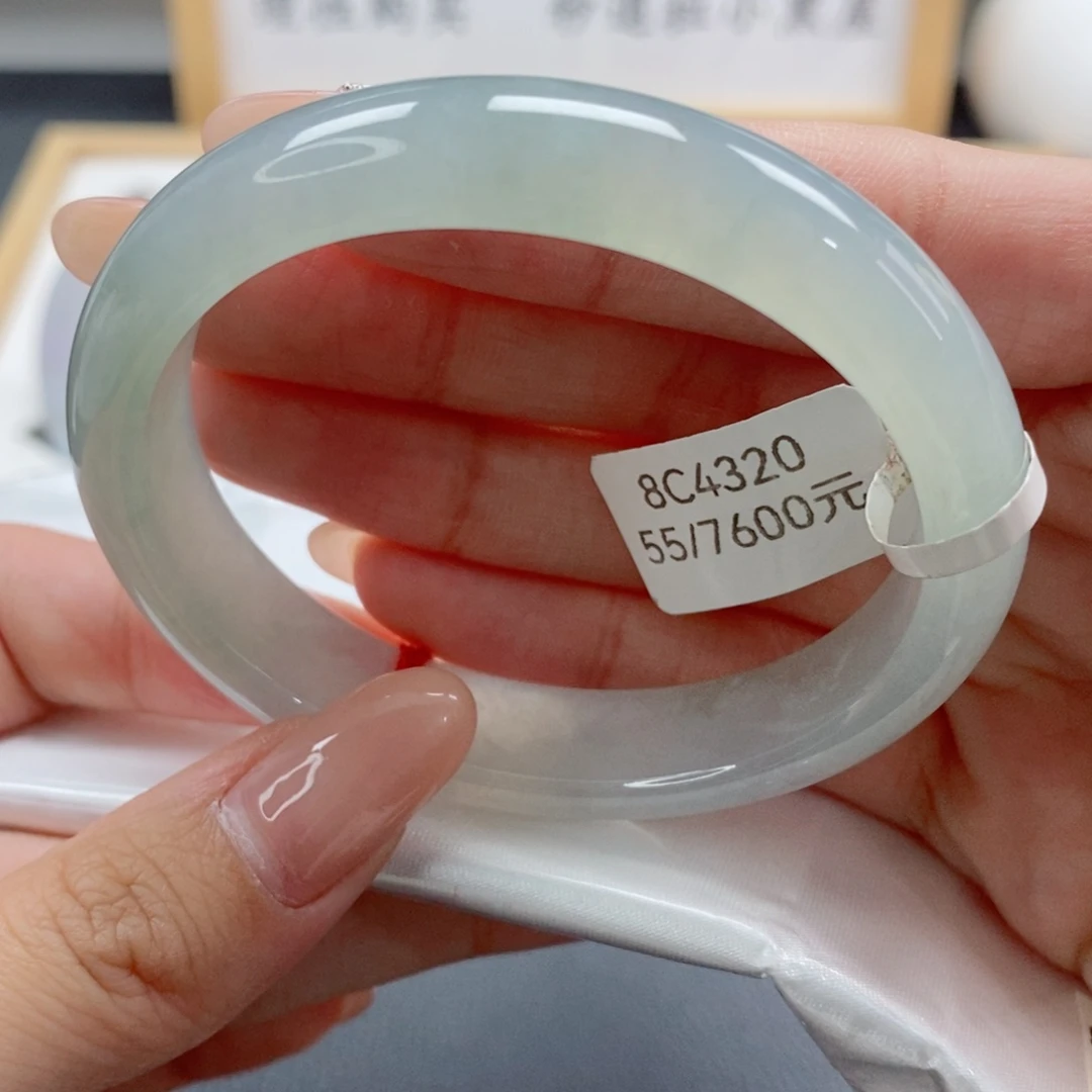 未镶嵌手镯（贵妃镯）翡翠天然A货翡翠手镯