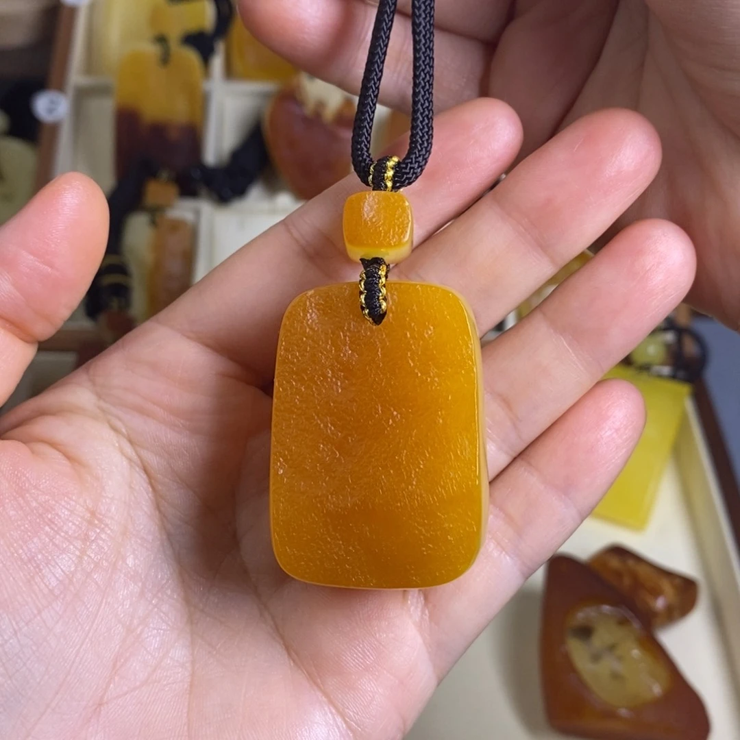 未镶嵌蜜蜡裸石大漠