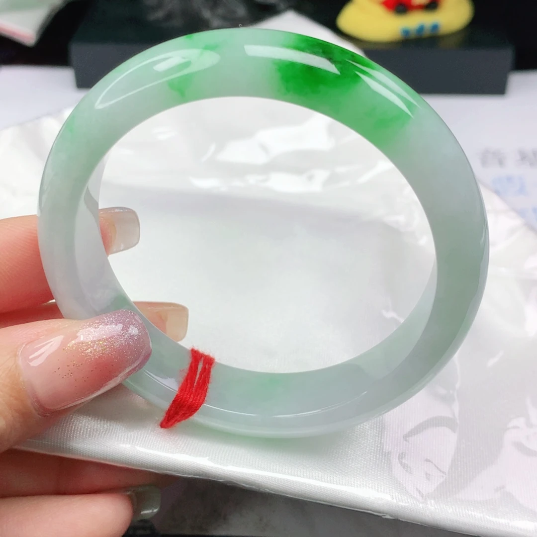 未镶嵌手镯翡翠正