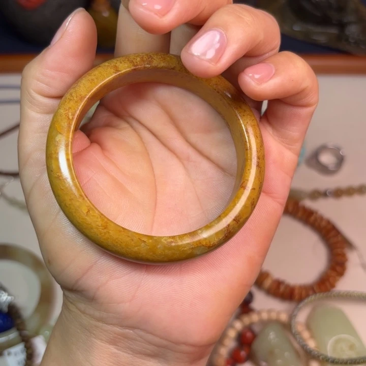 简***简岫岩河磨玉（透闪石质玉）未镶嵌手链