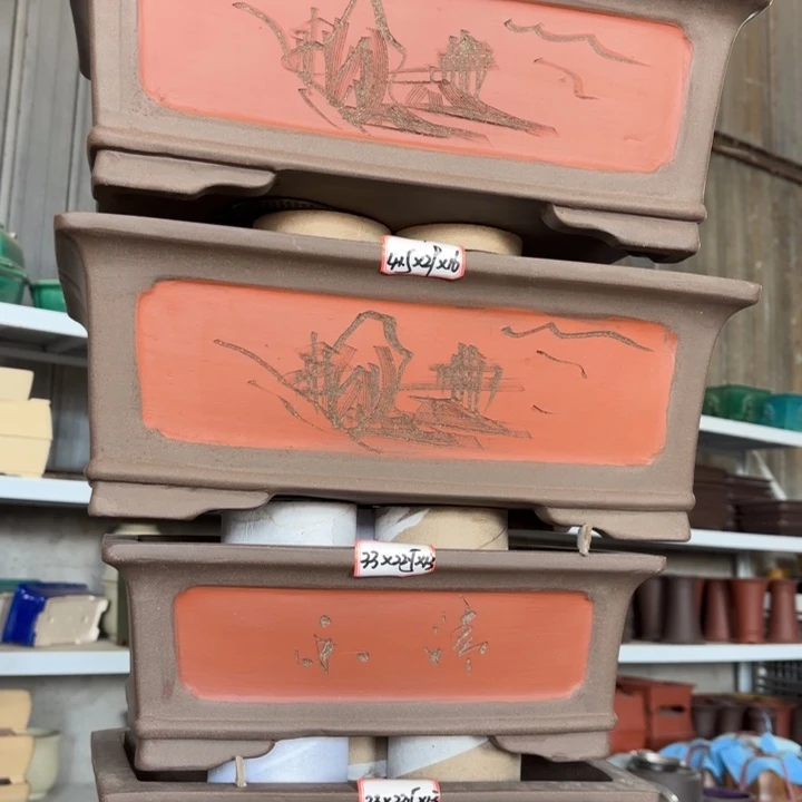 紫砂花盆             138-4