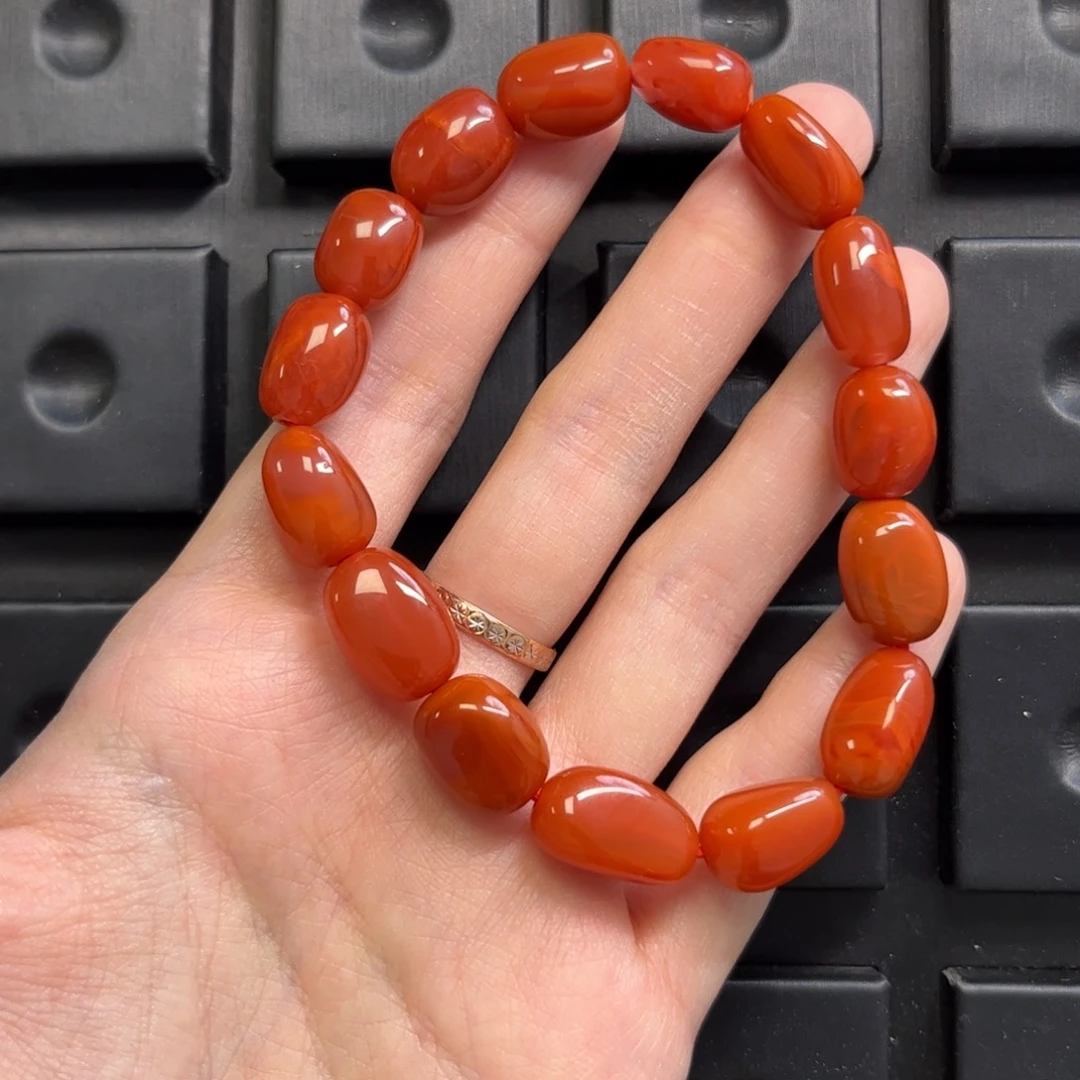 南红玛瑙颈饰未镶嵌