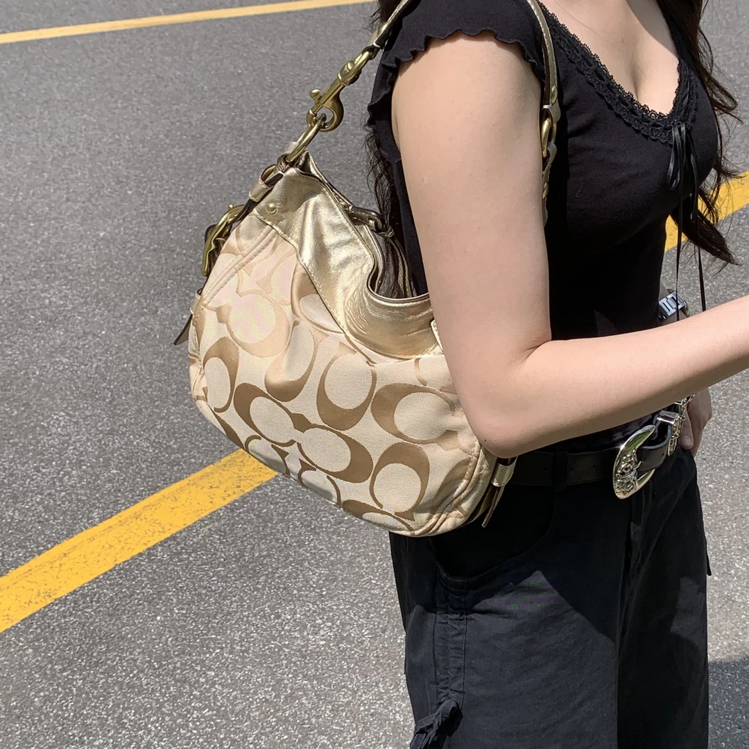 95新 COACH/蔻驰 coach香槟色老花帆布中号元宝托特包单肩包hd