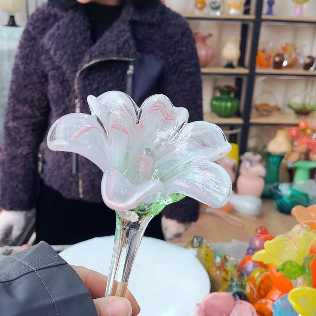 百合打样新品福利。琉璃工艺品
