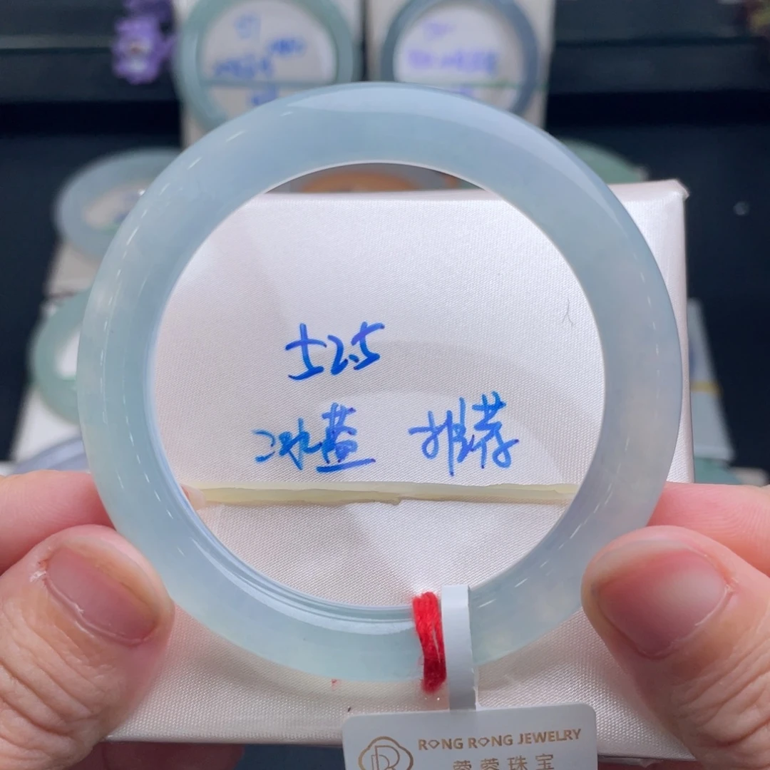 翡翠未镶嵌手镯翡翠手镯