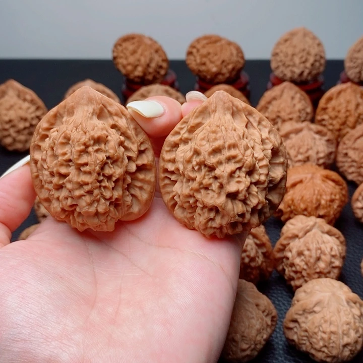 把件文玩核桃关帽45，52.5克