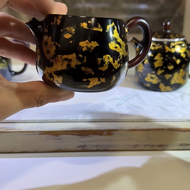 大漆工艺漆包银金箔小壶