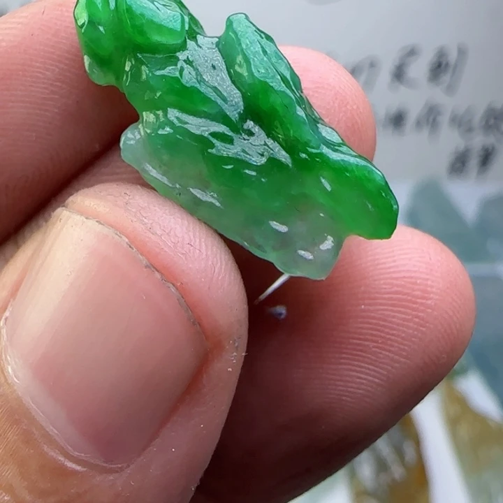 定制翡翠未镶嵌不包工