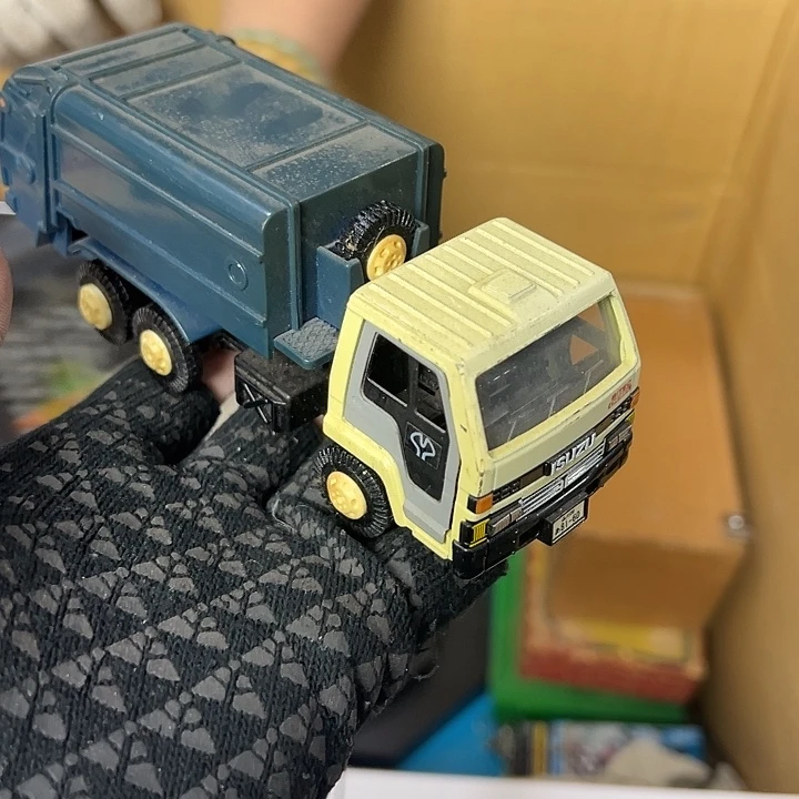 杂***多毛绒你在干嘛呢我在洗衣服