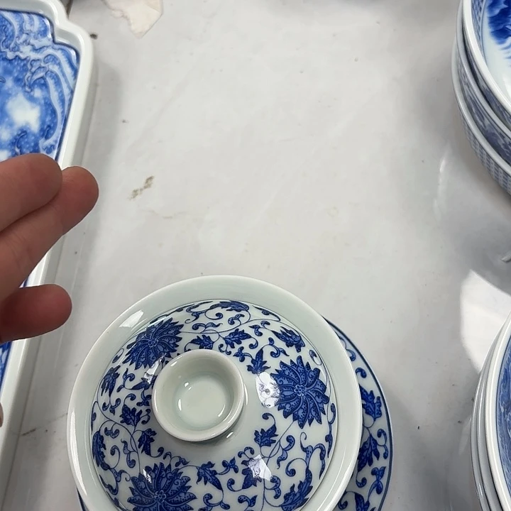 瓷片青花缠枝莲三才元宝盖碗景德镇