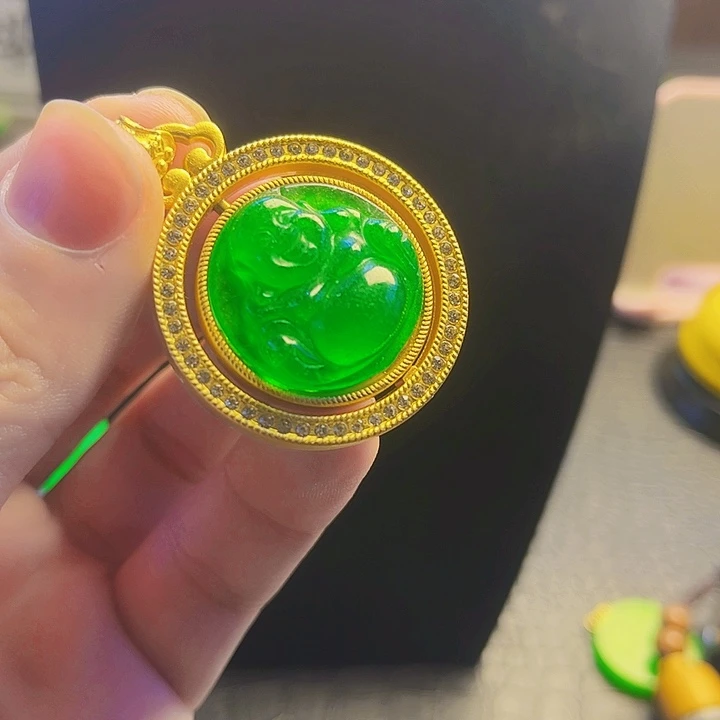 翡翠14K金镶嵌颈饰