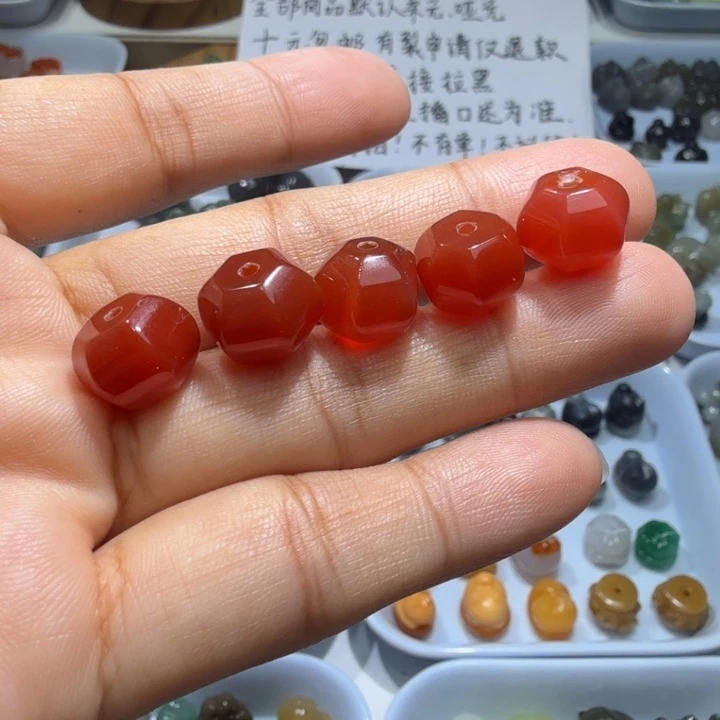 和田玉未镶嵌珠宝半成品