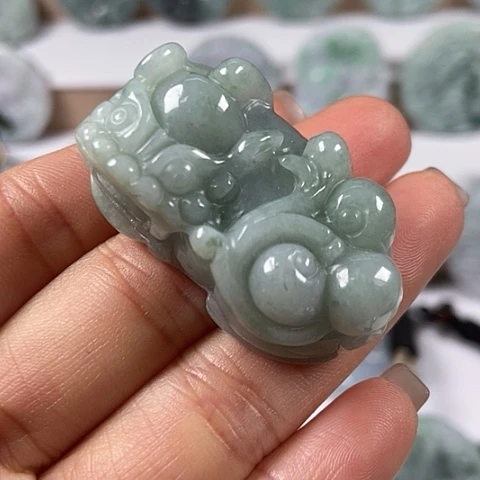 翡翠颈饰未镶嵌貔貅福利