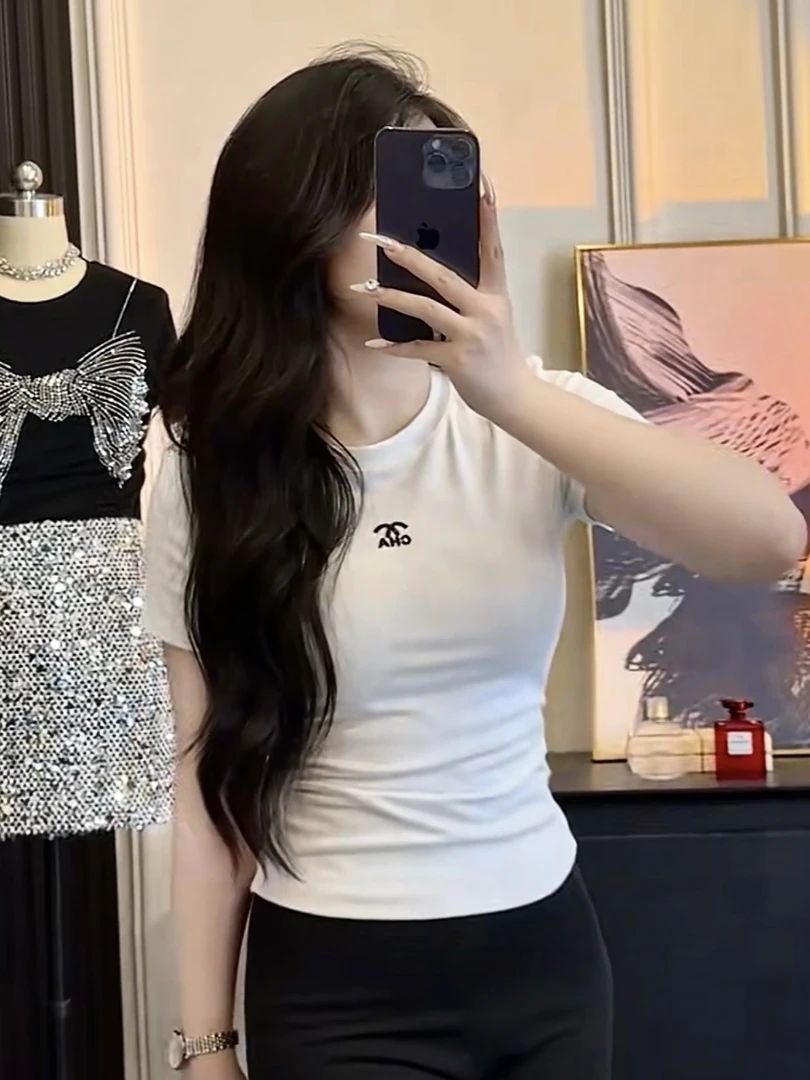 镶钻t恤爆款2025新款女款短袖洋气黑色正肩上衣女夏季休闲-GT89