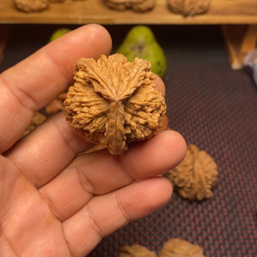 挪***林把件文玩核桃文玩
