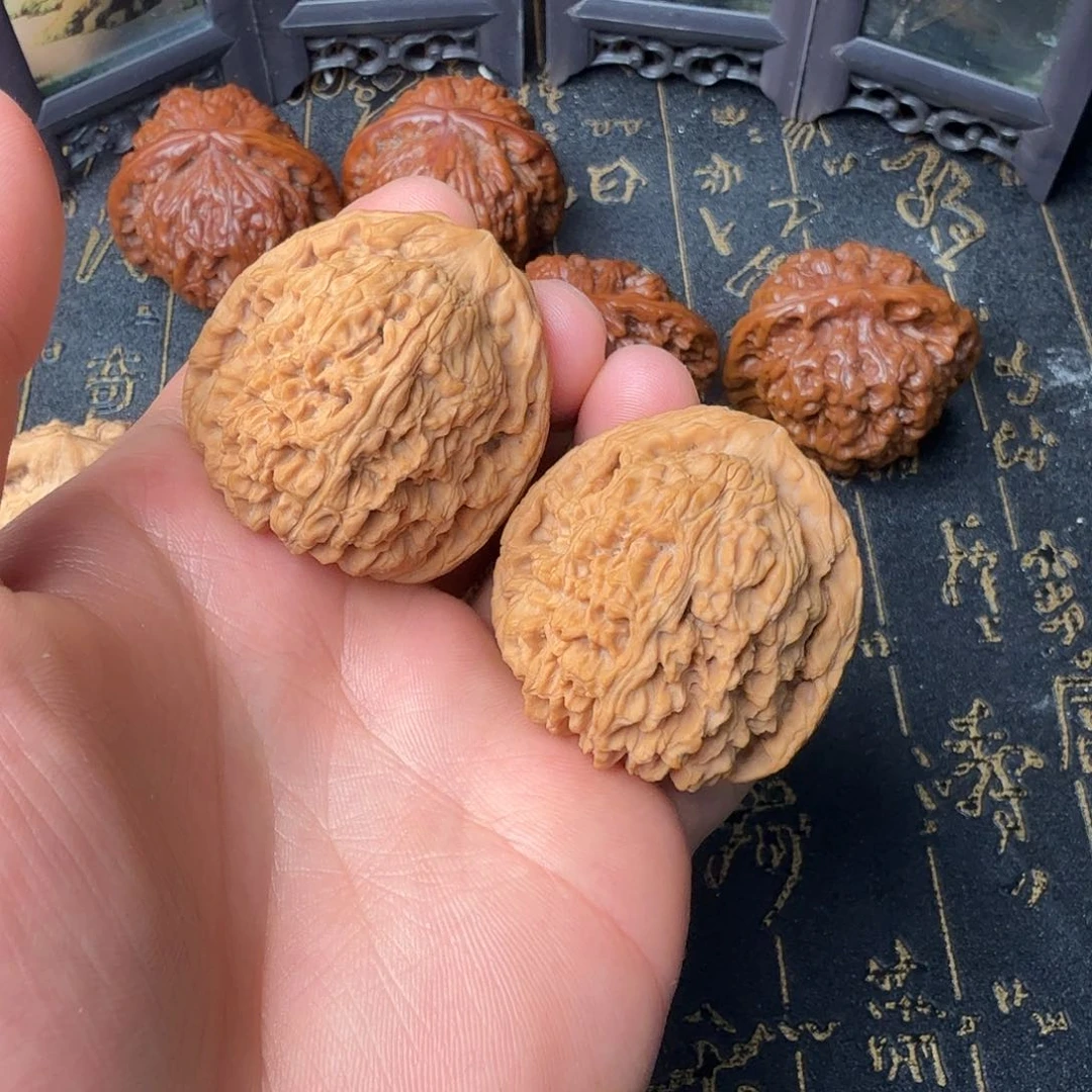 文玩核桃吊坠南疆40