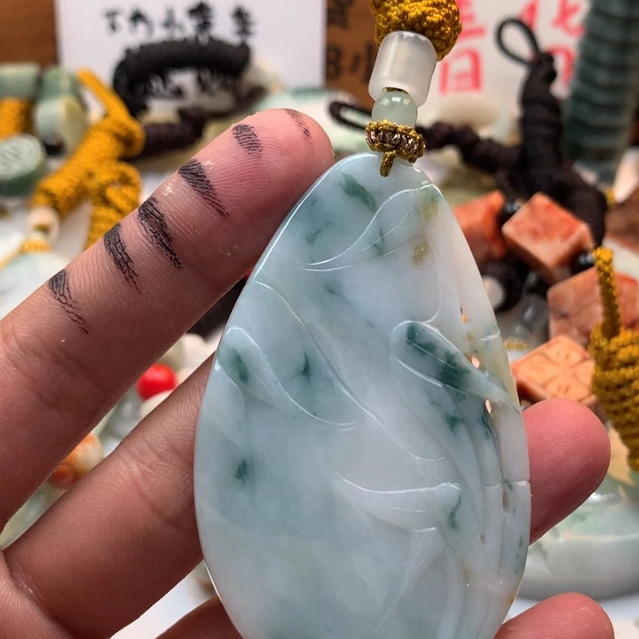 翡翠未镶嵌颈饰保真天然a货翡翠