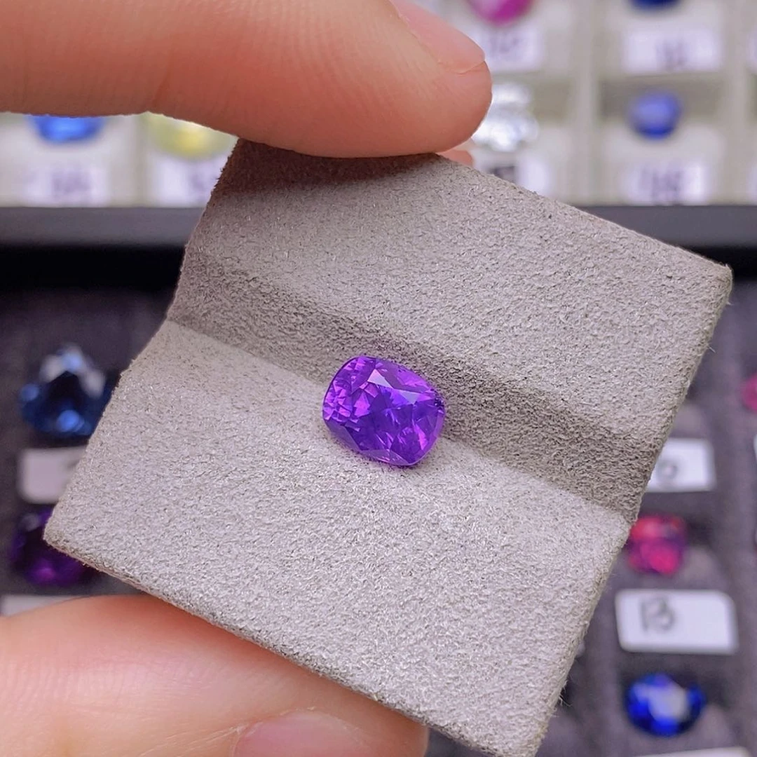 裸石蓝宝石CGRL无烧薰衣草色调鲜亮2.00ct/0147