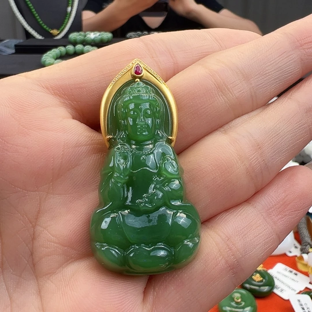 H***刘和田玉18K金镶嵌颈饰