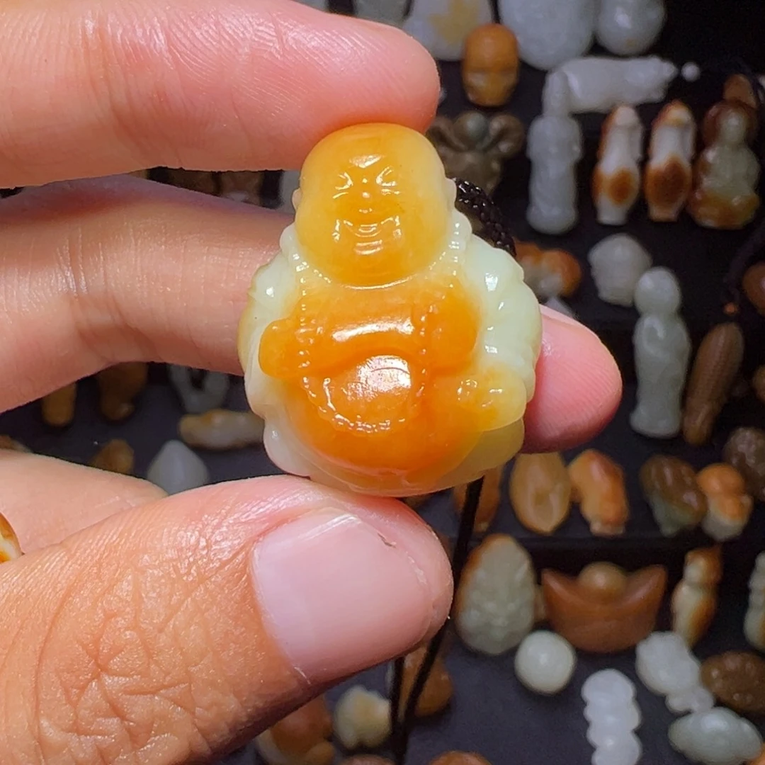 避***～和田玉未镶嵌颈饰