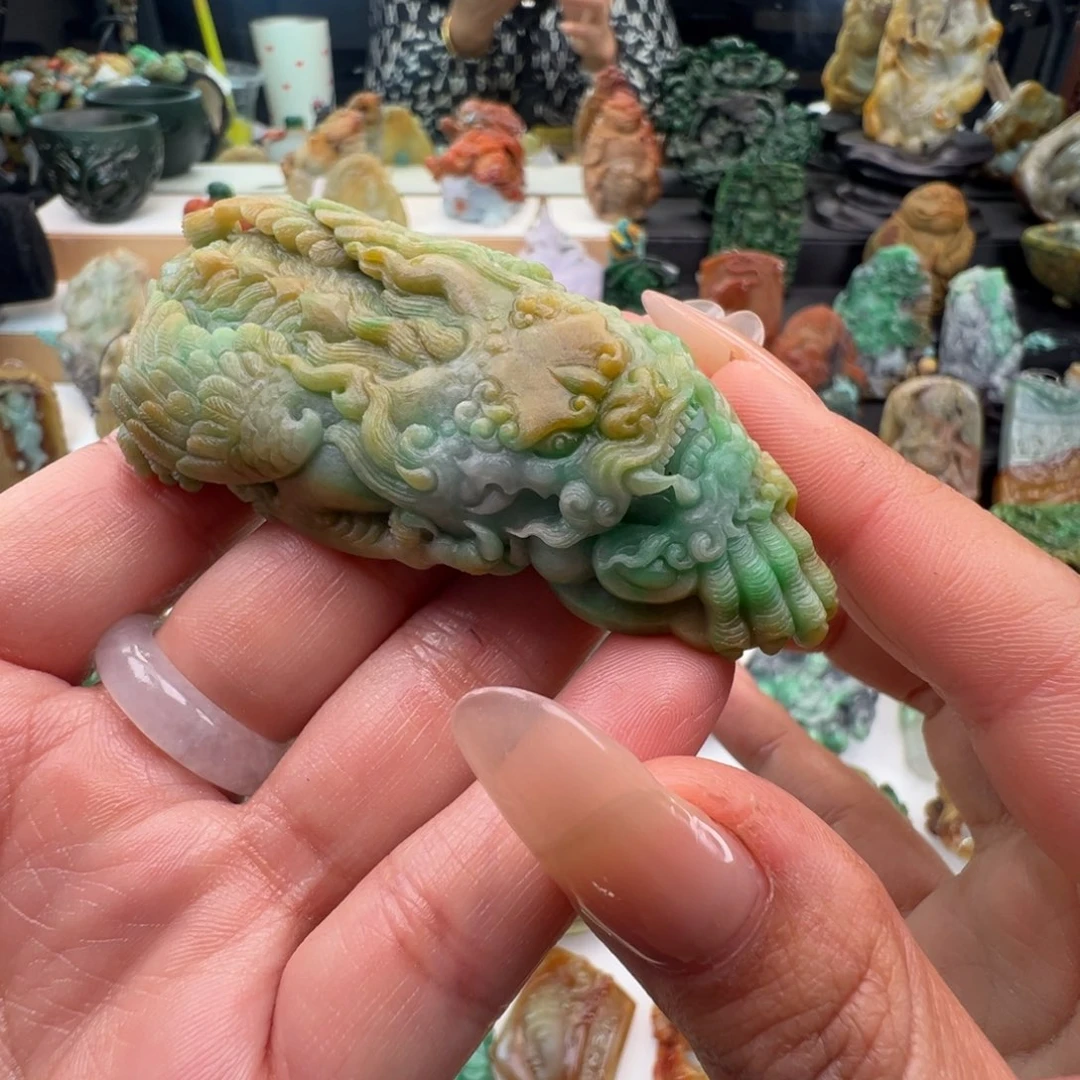 未镶嵌挂件翡翠木*河