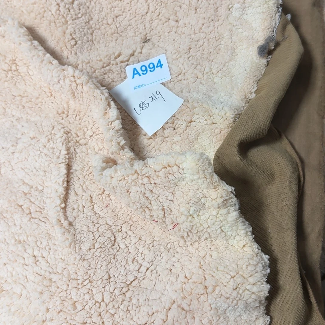 卡色卫衣复合羊羔毛22元1.8米994（瑕疵品