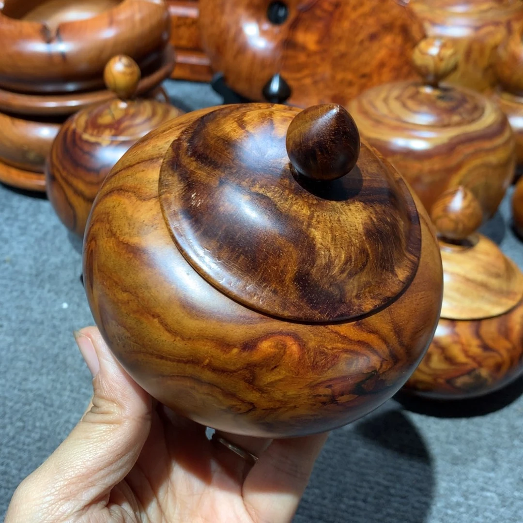 黄花梨/降香黄檀湛***水越黄罐