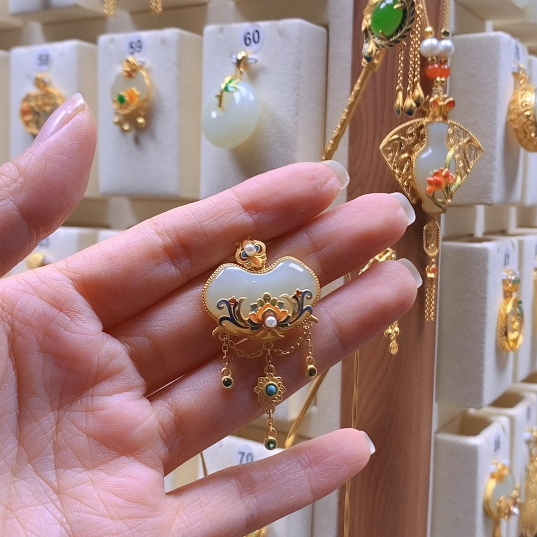 和田玉银S925镶嵌颈饰