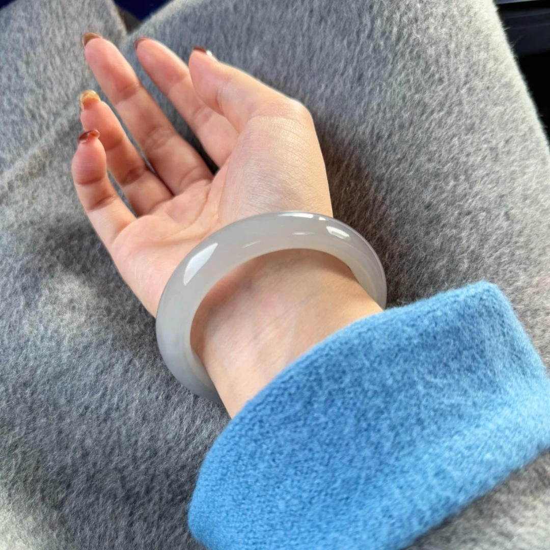 新款天然冰烟紫和田玉手镯简约大气百搭女款JJLLF51211005