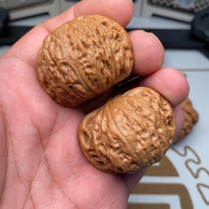 @***车把件文玩核桃精品铁锤妹妹42.5尺放漏