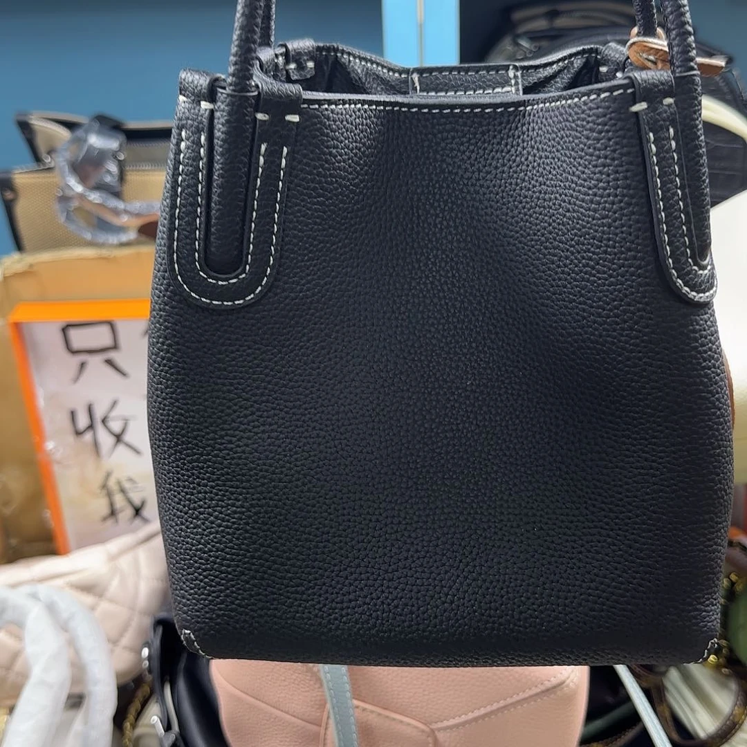 黄牛皮（革）头层牛皮山羊皮（革）