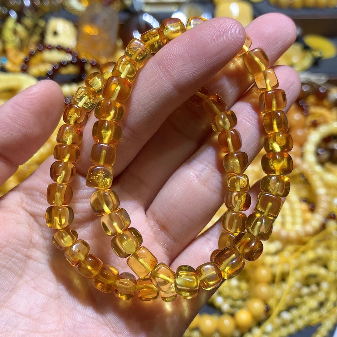 未镶嵌琥珀裸石多样性发其一