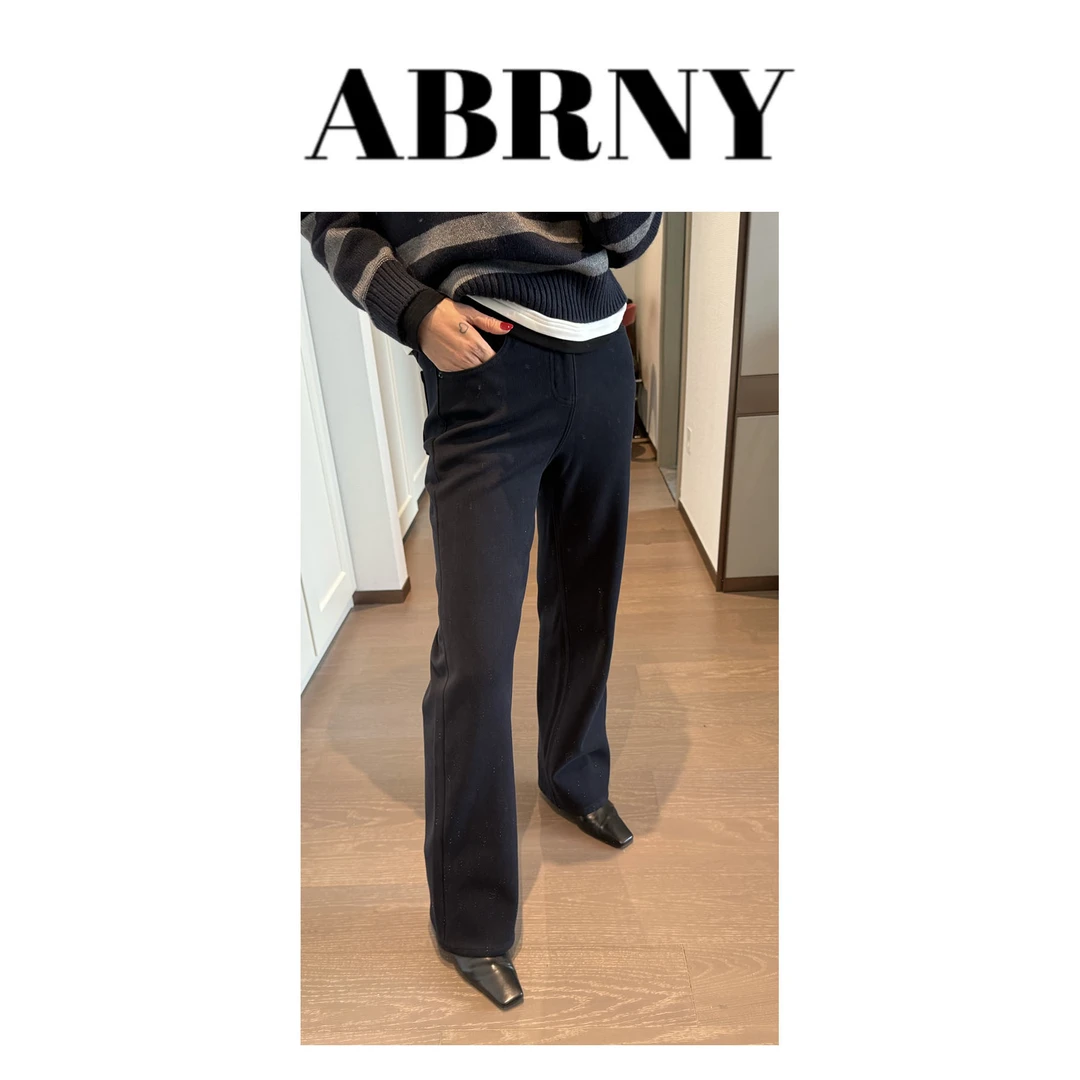 许小黑【粗腿逆袭】加绒高弹中高腰口袋小人刺绣阔腿牛仔裤690278-3