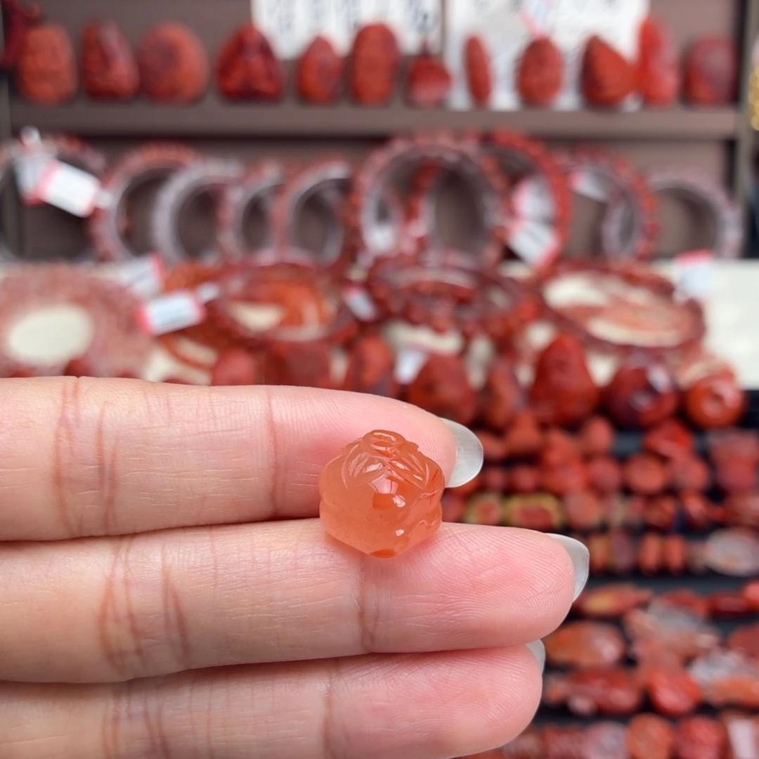 南红玛瑙未镶嵌颈饰柿子11+