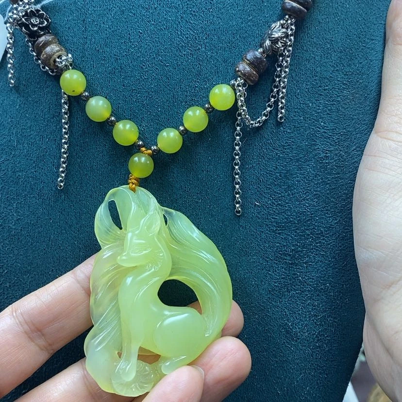 【闪购商品】蛇纹石玉吊坠未镶嵌