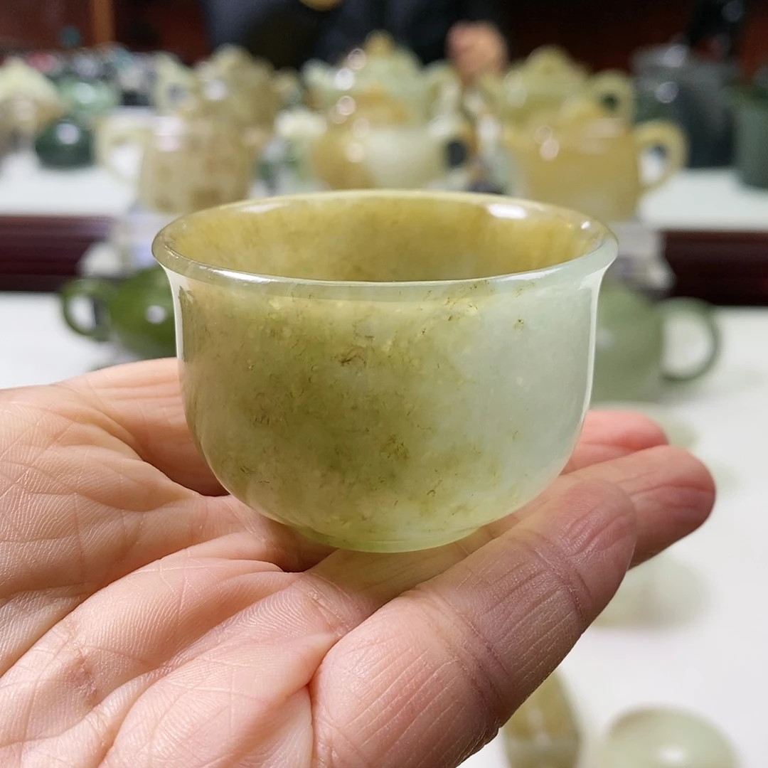 和田玉茶杯未镶嵌