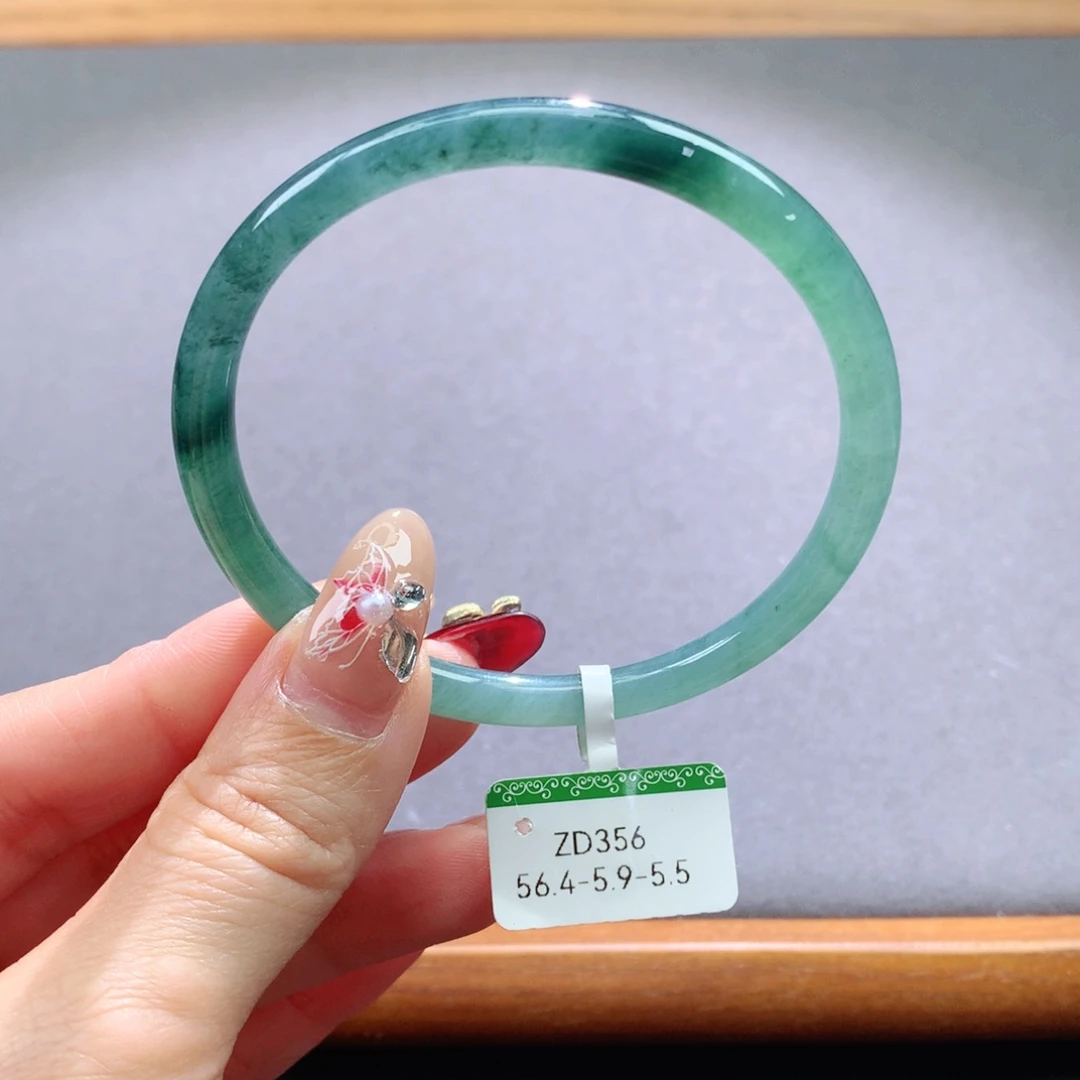 翡翠手镯未镶嵌天然翡翠手镯叮当镯
