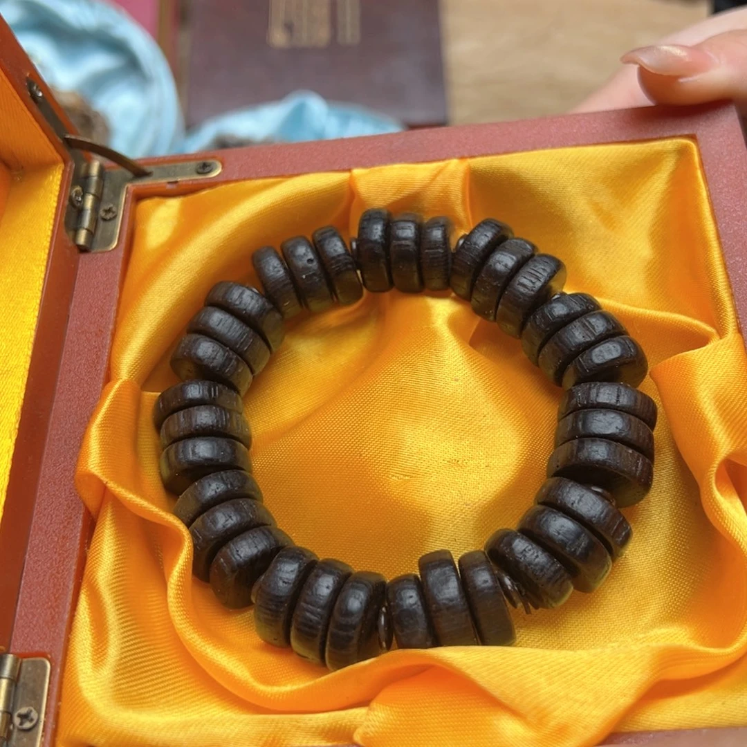 大叶紫檀（黑酸枝木类）