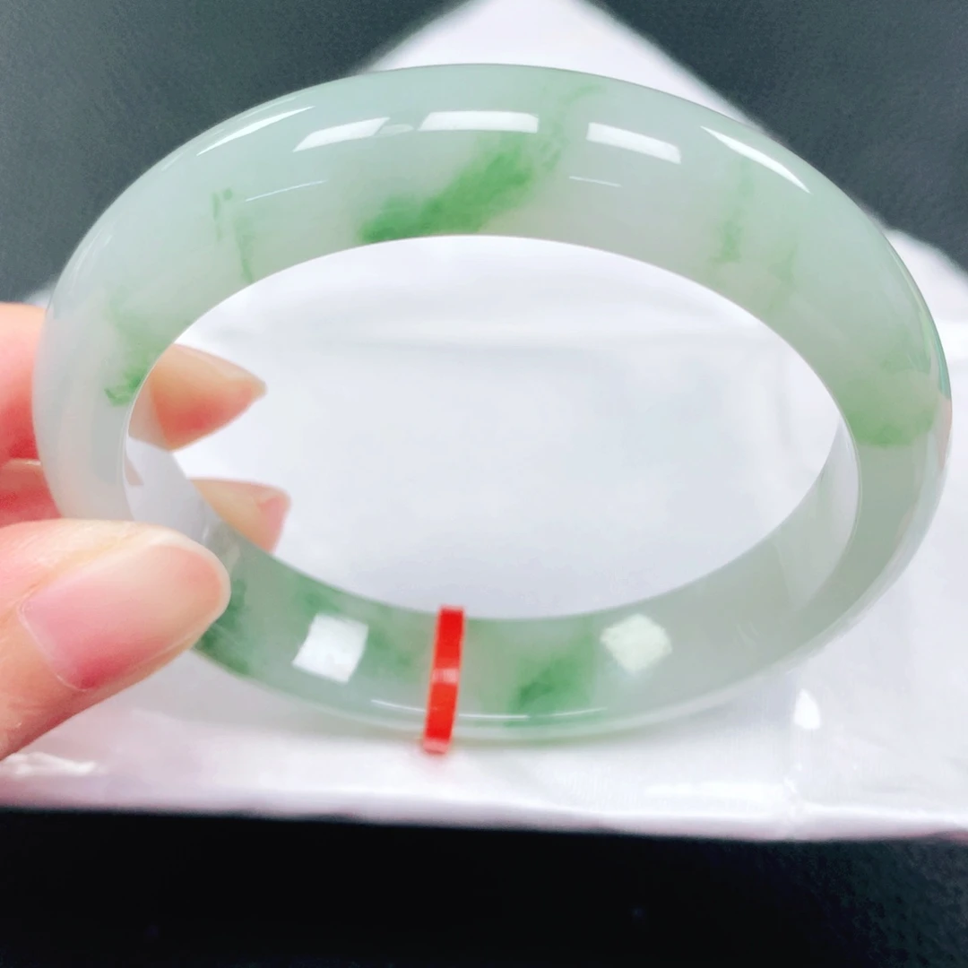 翡翠未镶嵌手镯54圈