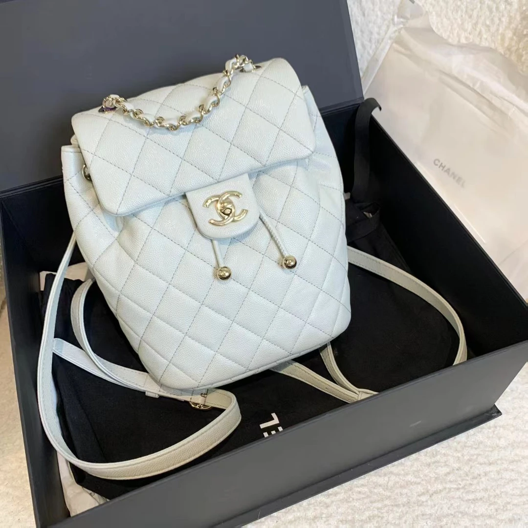 99新 Chanel/香奈儿 壹臻/23S浅灰牛萨尔斯堡双肩包小号 74199562