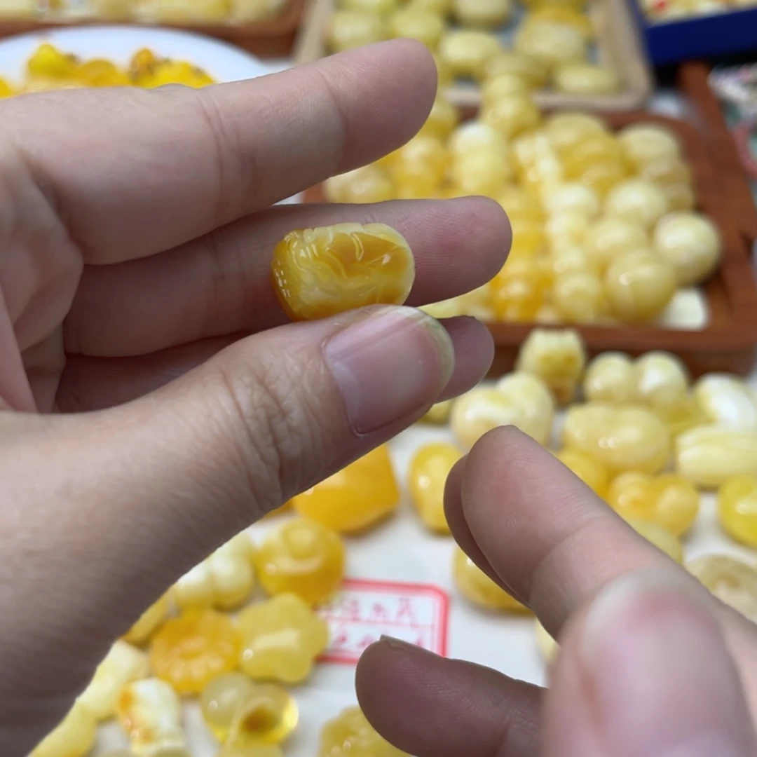 【闪购商品】未镶嵌蜜蜡裸石配饰
